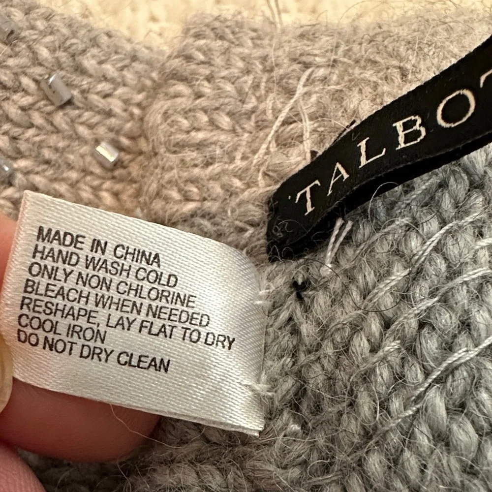 Talbots Gray Rhinestone Knit Gloves, Holiday Gift, NWT